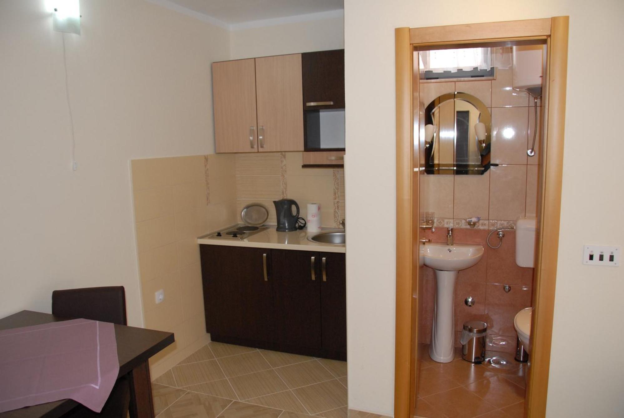 Guest House Evropa 2 Ulcinj Eksteriør billede