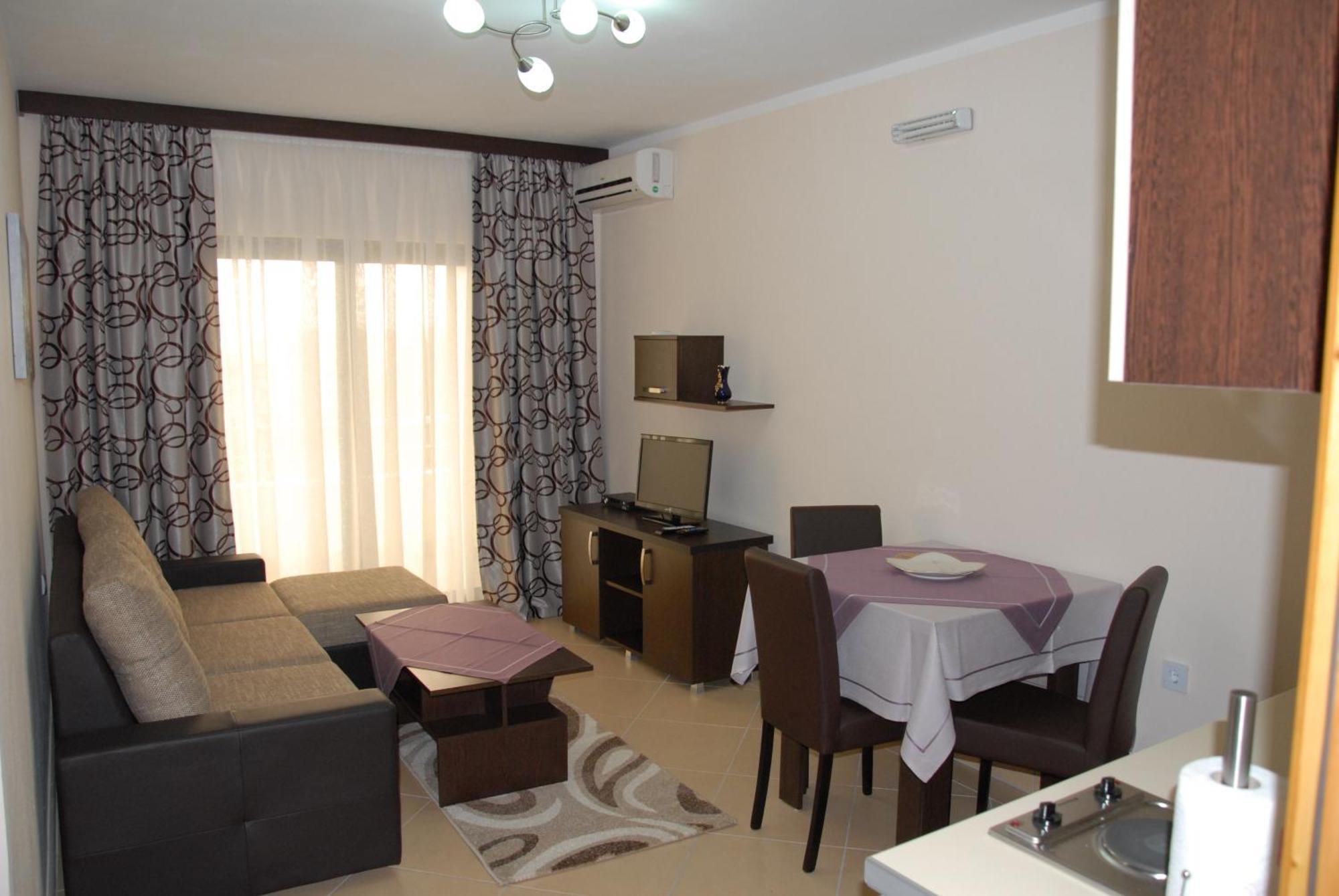 Guest House Evropa 2 Ulcinj Eksteriør billede