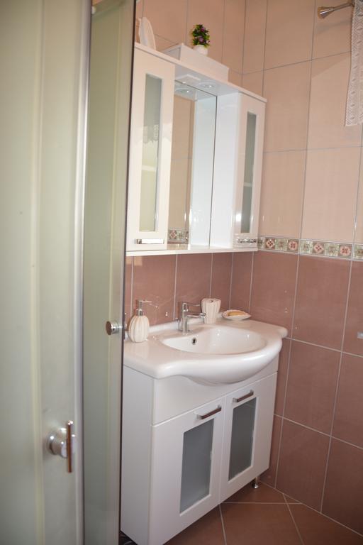 Guest House Evropa 2 Ulcinj Eksteriør billede