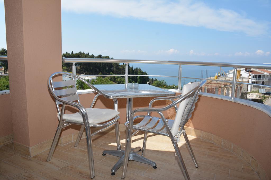 Guest House Evropa 2 Ulcinj Eksteriør billede